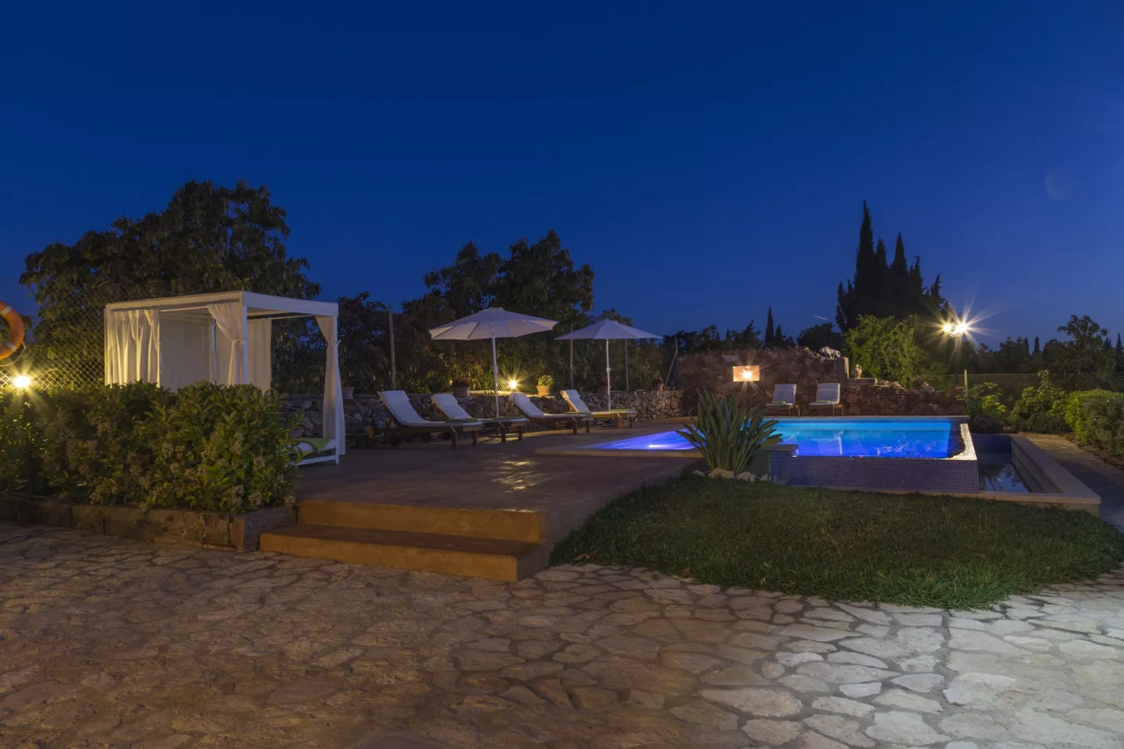 YourHouse Es Moyà des Pins, chalet with views to S-Pool