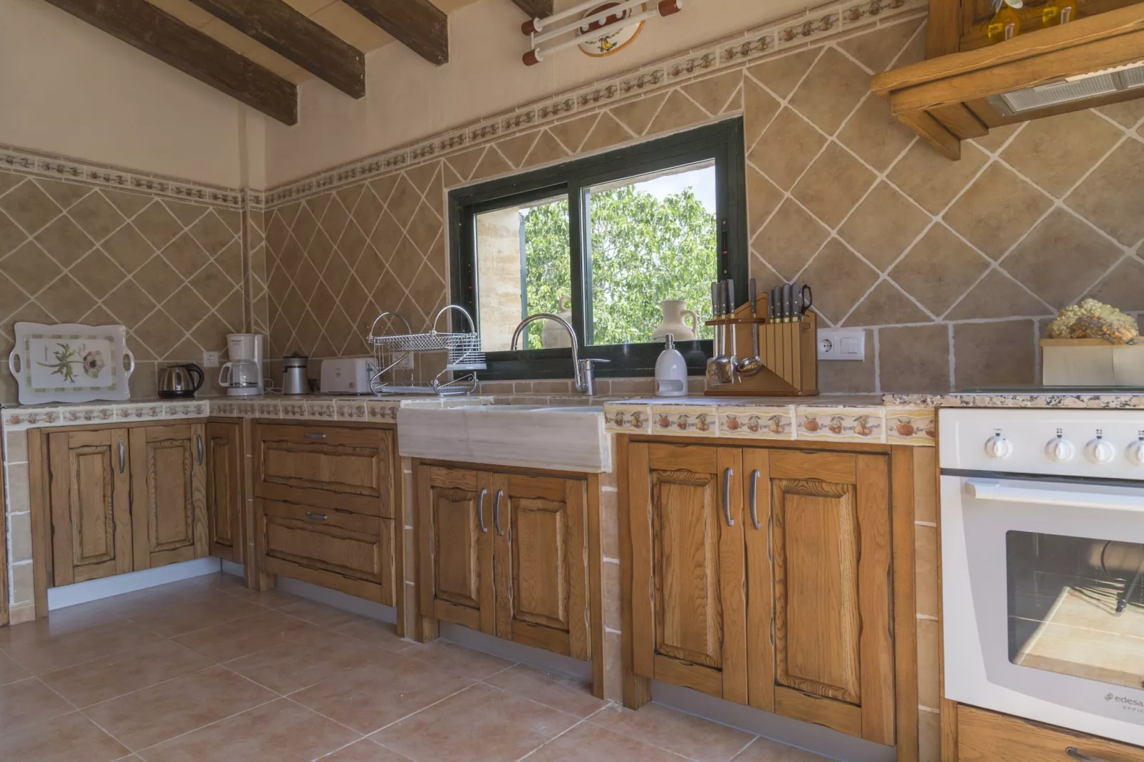 YourHouse Es Moyà des Pins, chalet with views to S-Kitchen