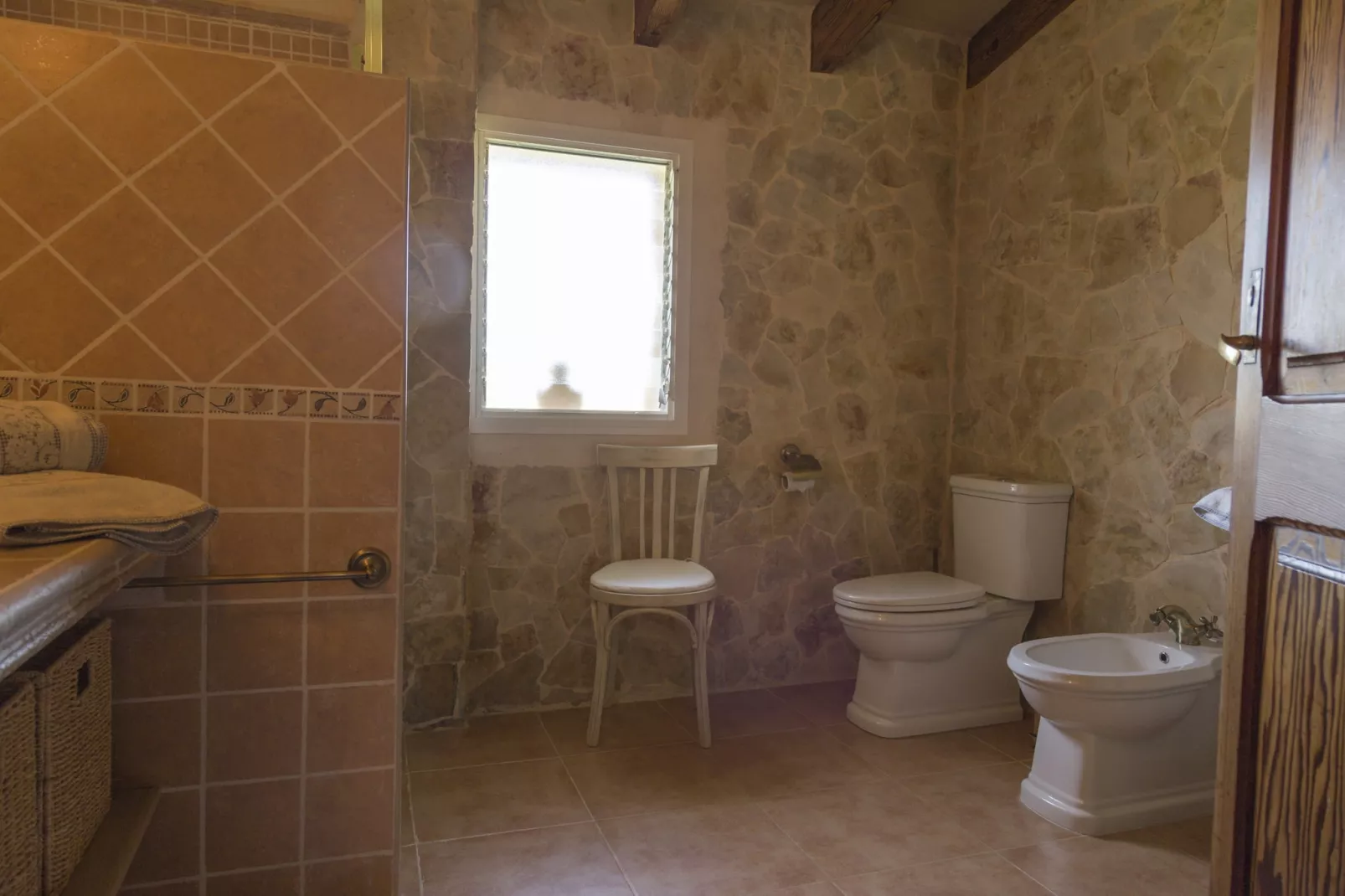 YourHouse Es Moyà des Pins, chalet with views to S-Bathroom