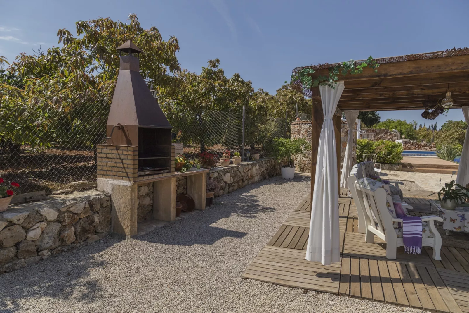 YourHouse Es Moyà des Pins, chalet with views to S-Gardens summer