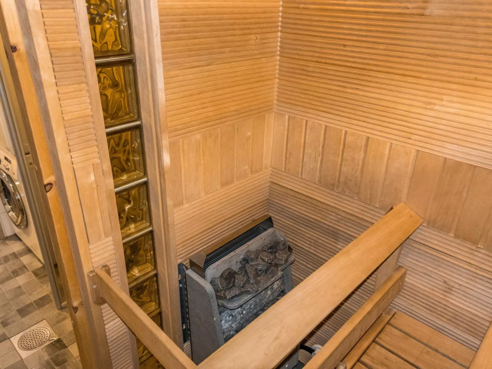 Kotkanpesä-Inside