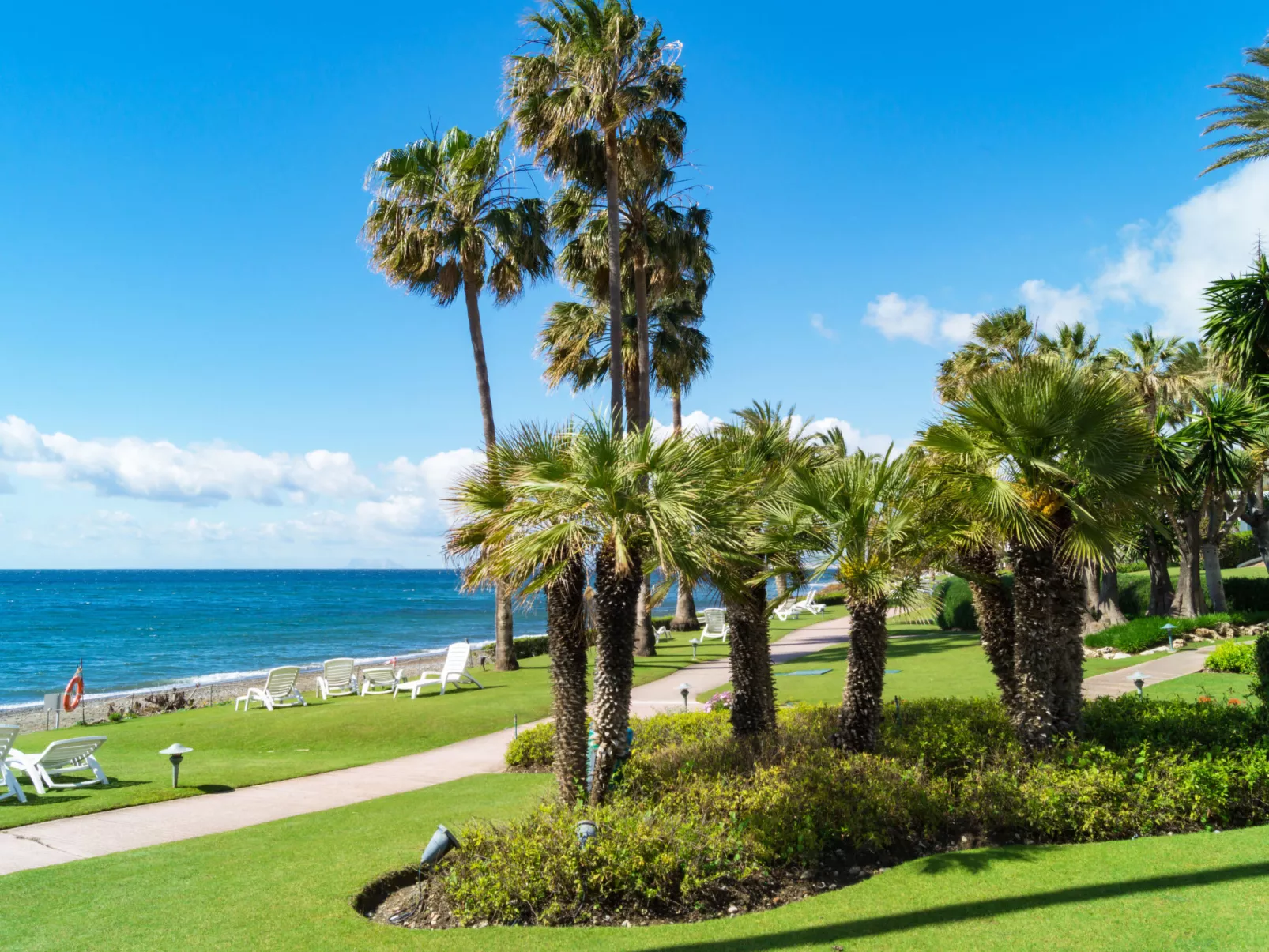 Alcazaba Beach-Outside