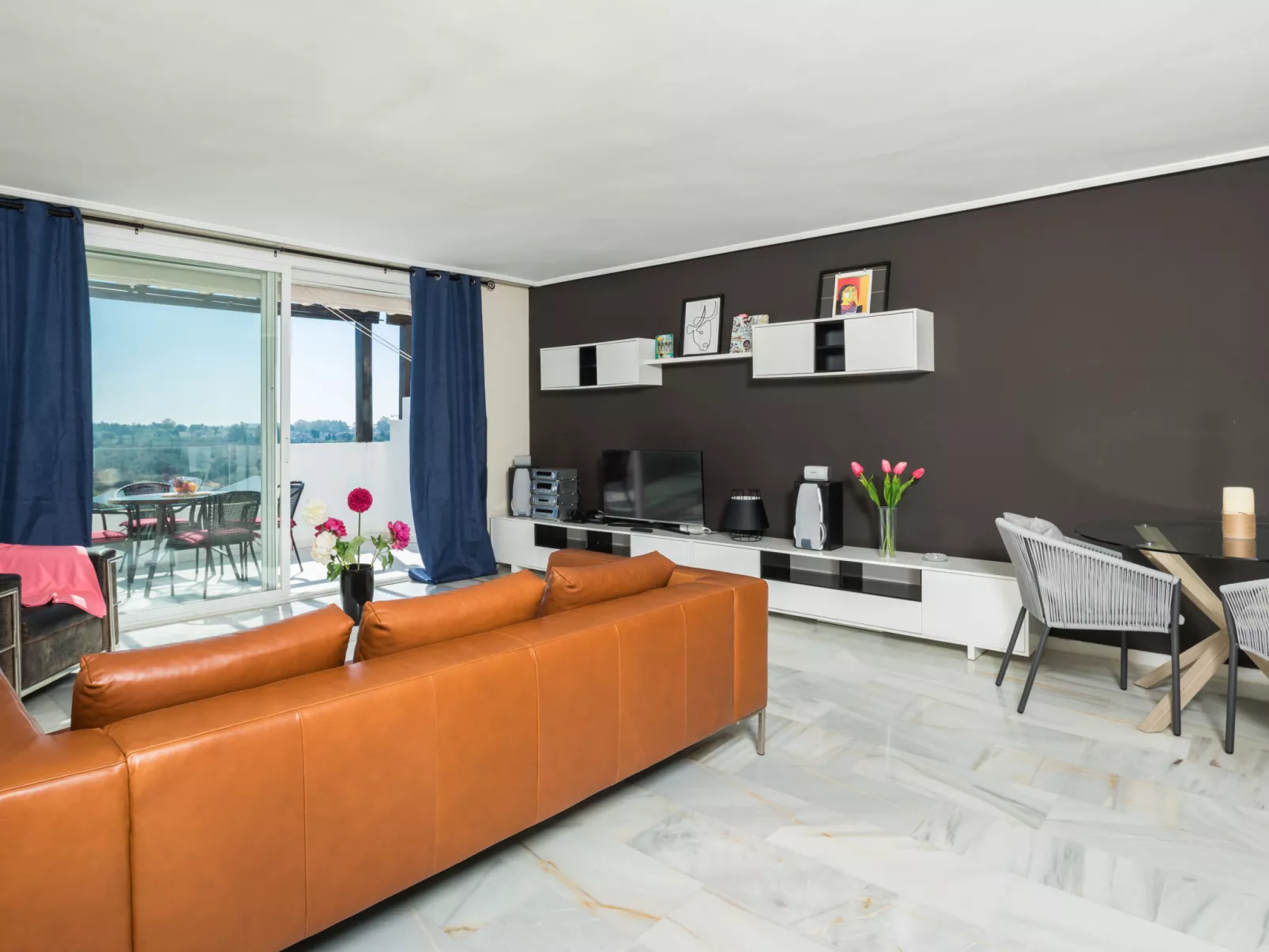 Penthouse Greenview-Inside