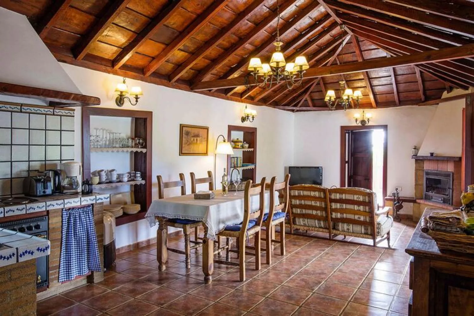 La Camelia-Living room