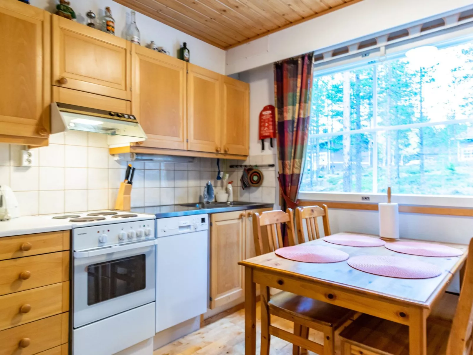 Oivanpyhä c 10-Inside