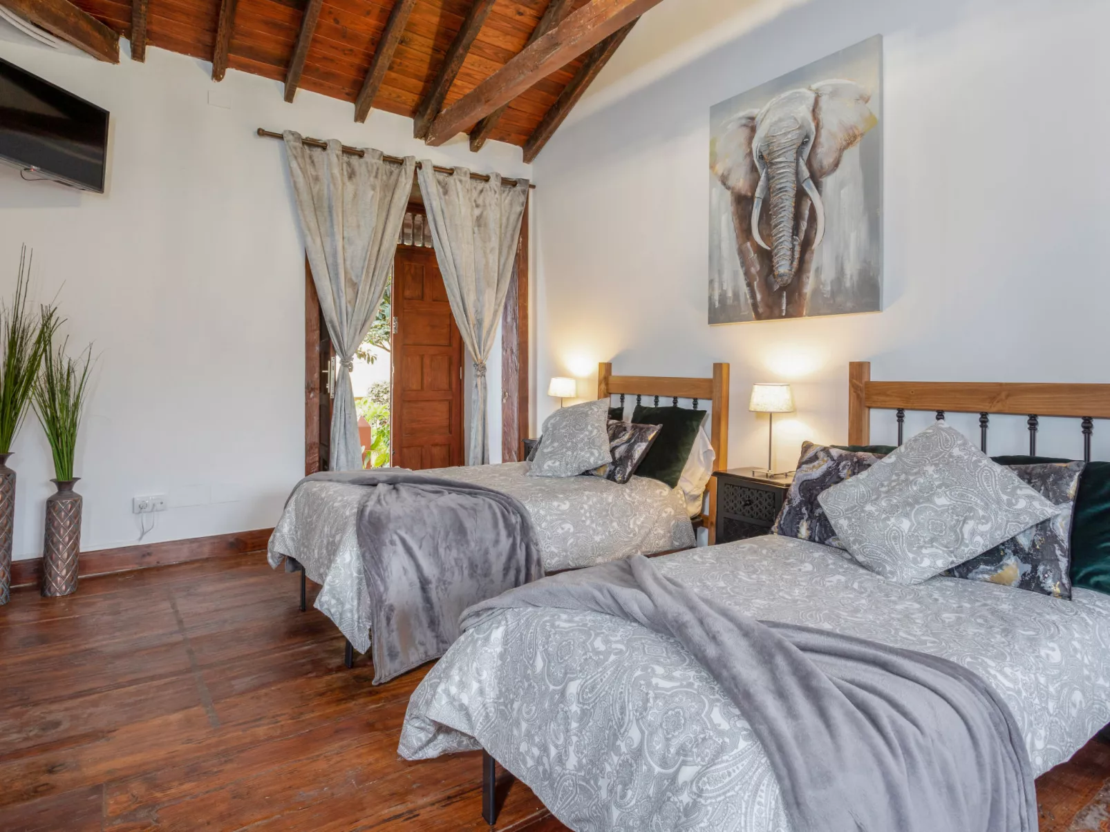 Villa Torrita-Inside