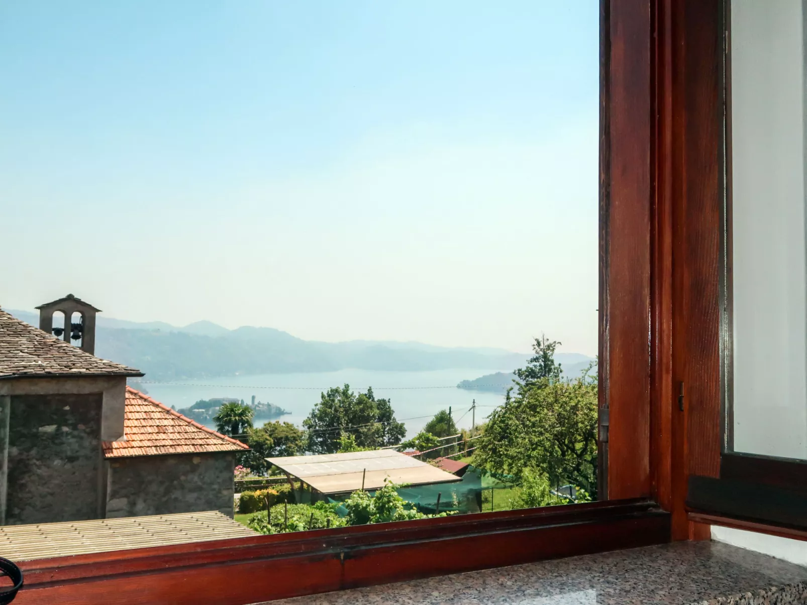 Monte San Giulio-Outside