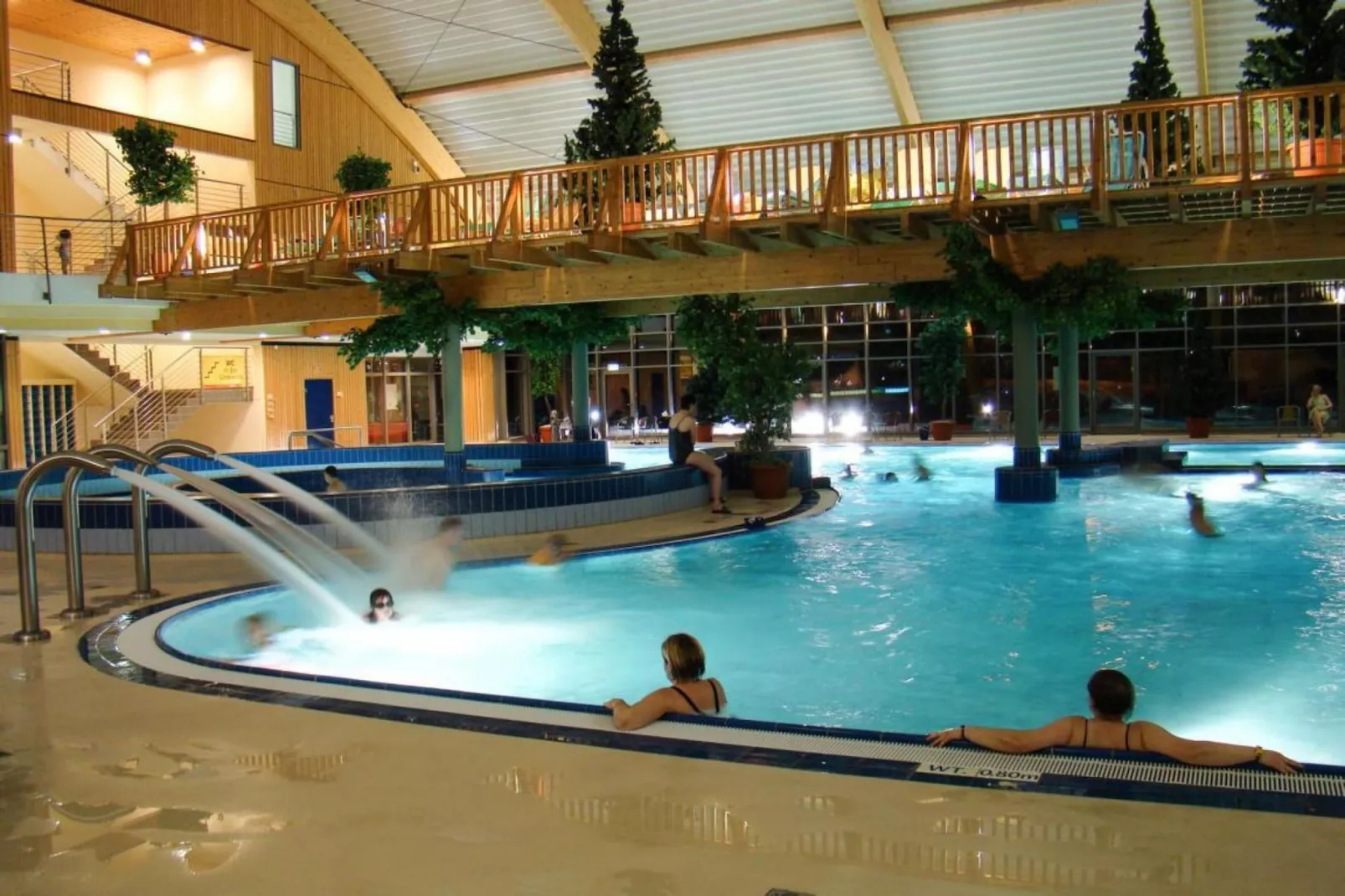 Typ A ca90-97qm-Pool