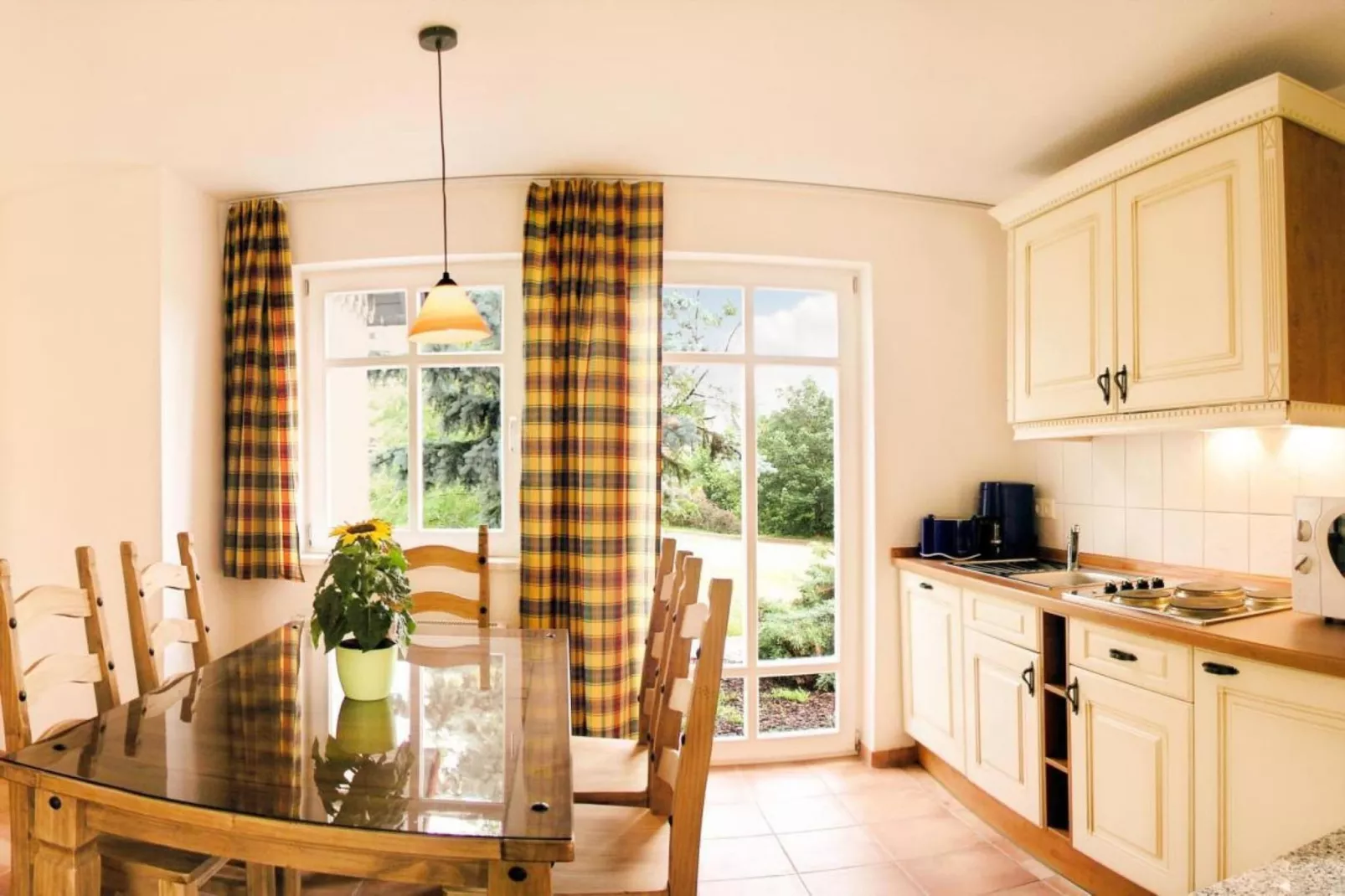 Typ A ca90-97qm-Dining room