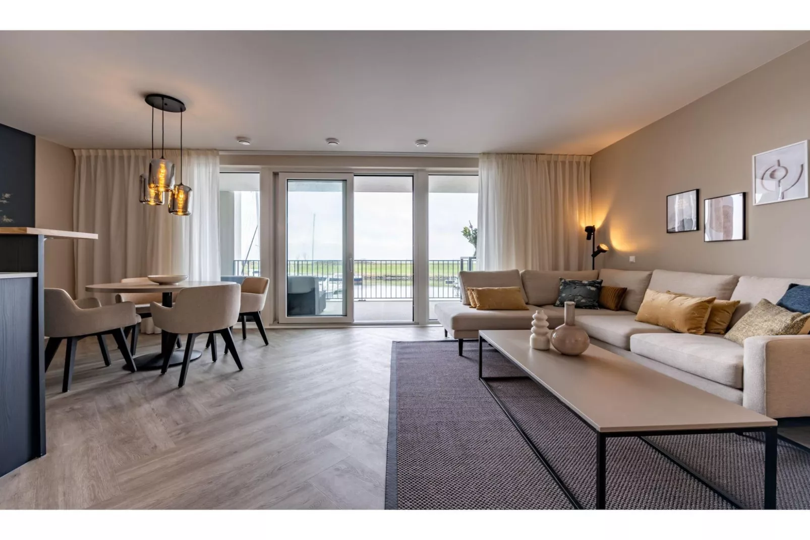 Harbour Loft1J-havenzicht-Living room