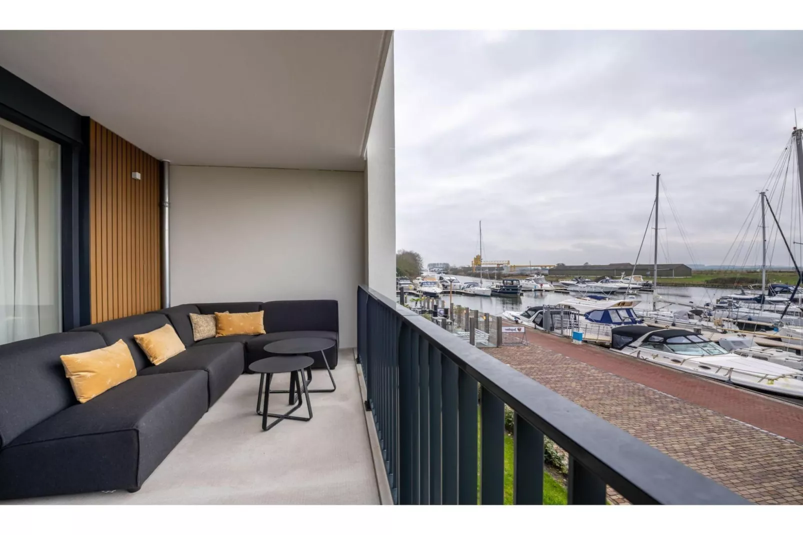 Harbour Loft1J-havenzicht-Terrace balcony