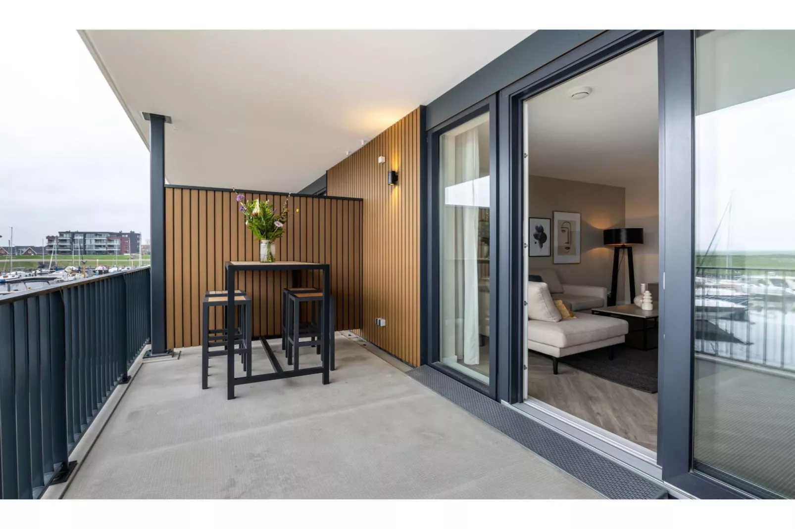 Harbour Loft1J-havenzicht-Terrace balcony