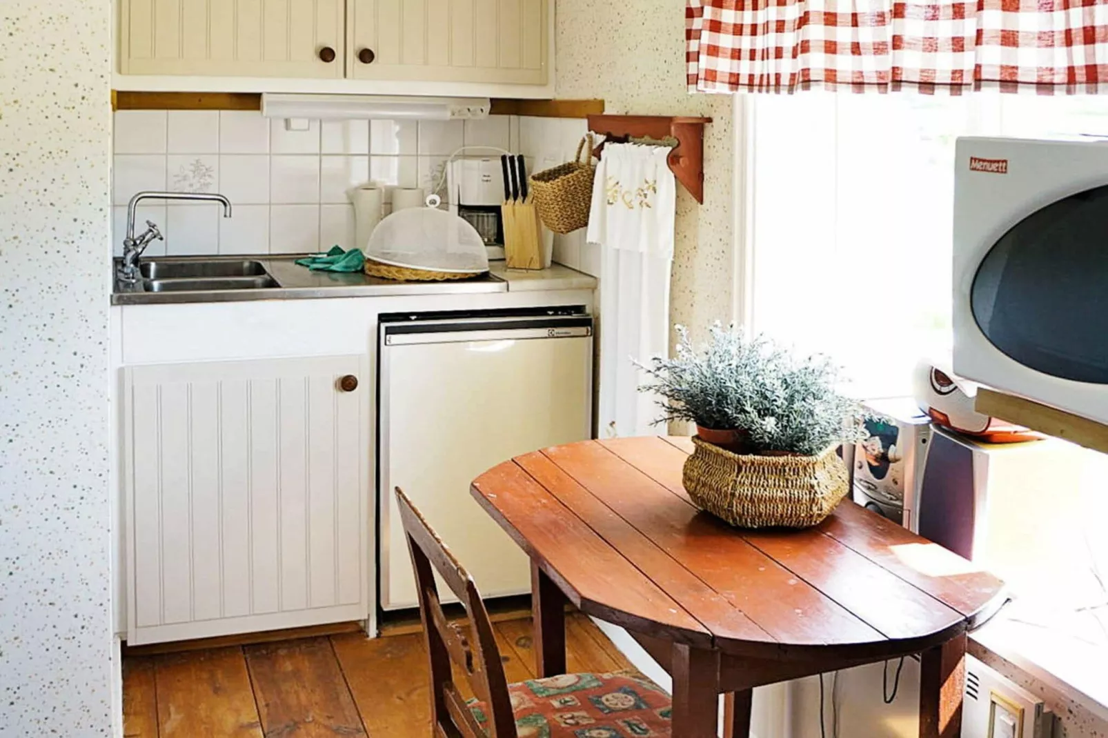 4 person holiday home in ANKARSRUM-By Traum-Indoor