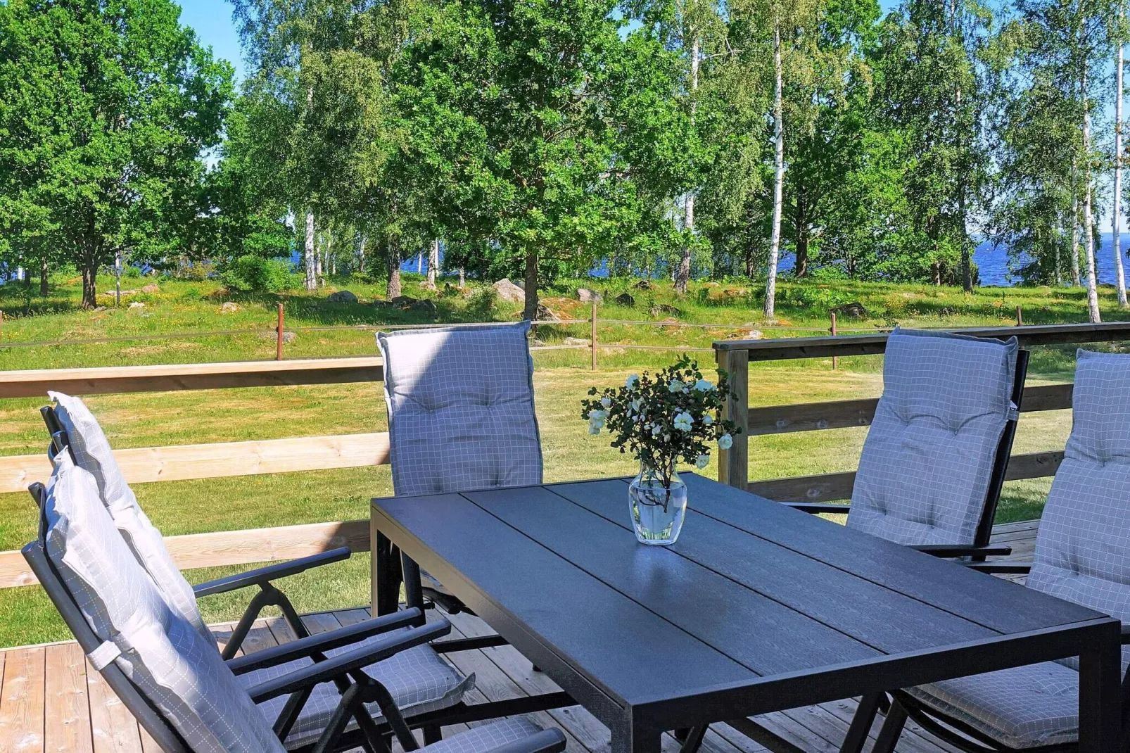 14 Personen Ferienhaus in HOVA-By Traum-Außenbereich