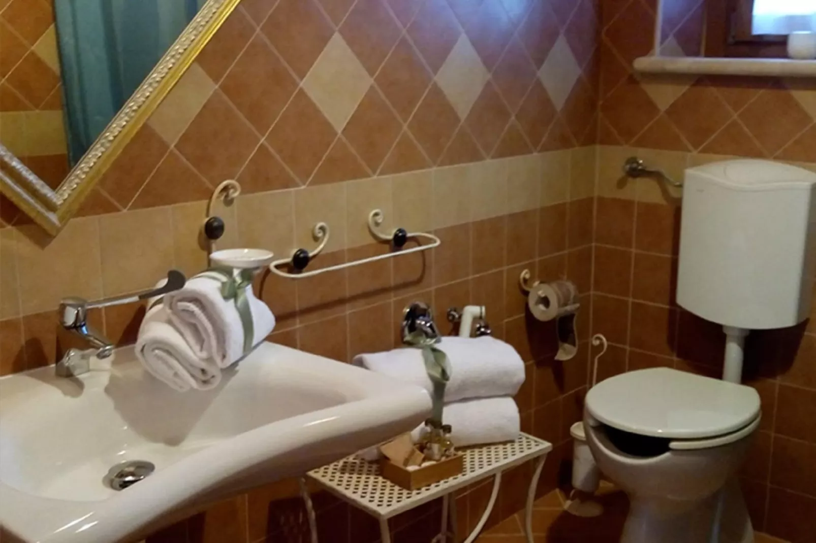 Perugino - Bilo 4 Montefalco-Bathroom