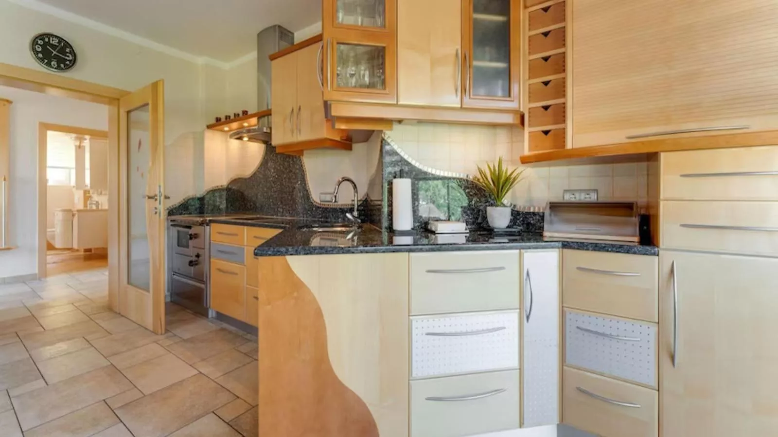 Tina-Kitchen