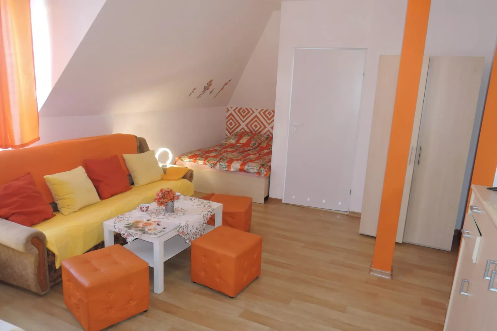 Piątka pomarańcza-Living room