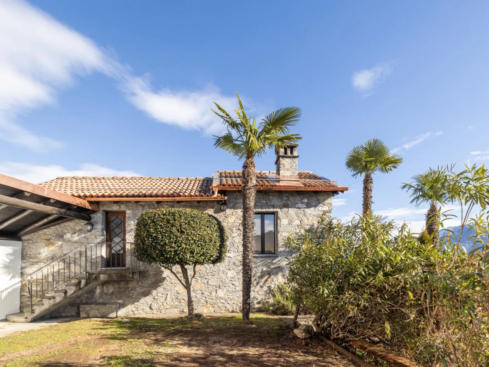 Palm Cottage-Draußen