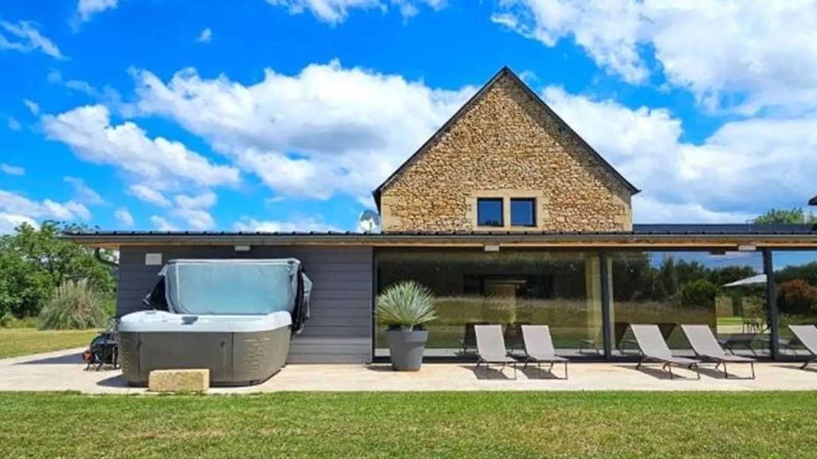 Gite de luxe-Exterior summer