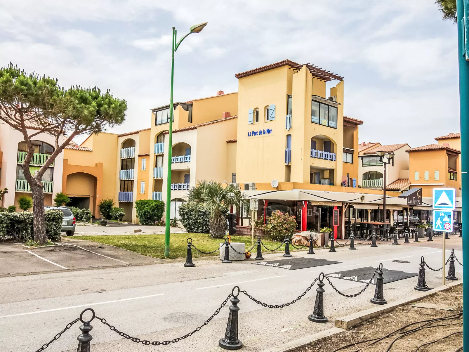 Parc de la Mer-Outside