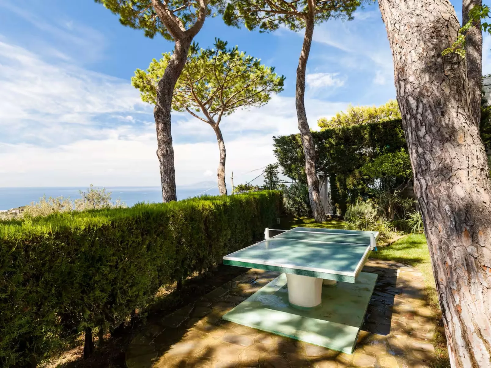 Sole di Capri-Outside