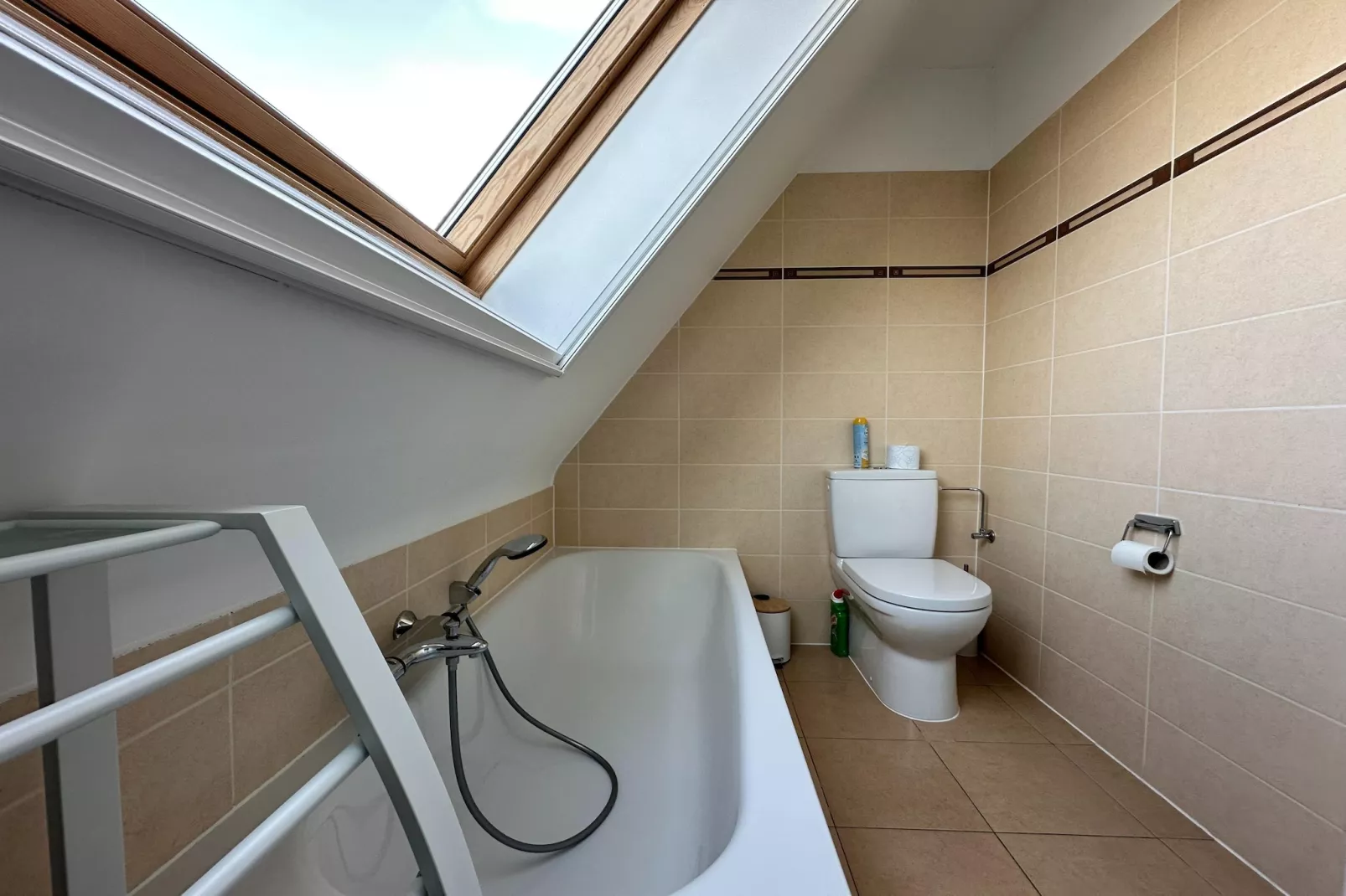 NWD40D0202-Bathroom