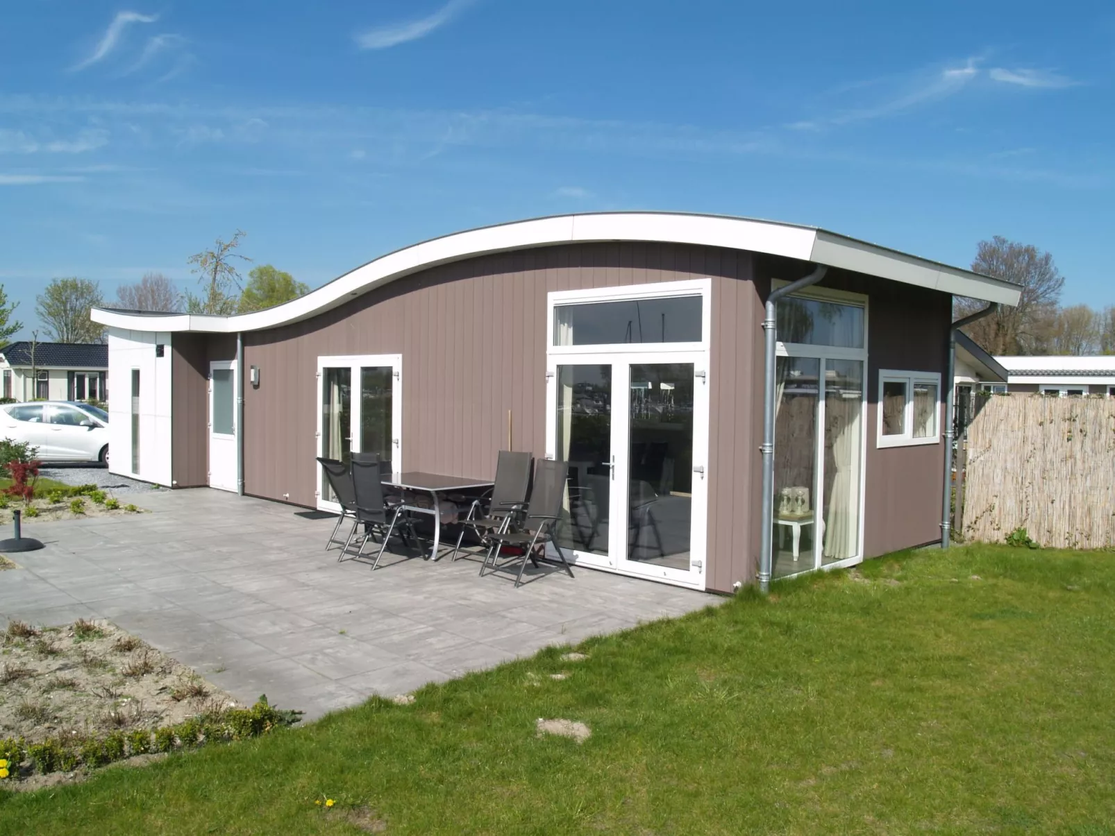Pavilion 6-Outside