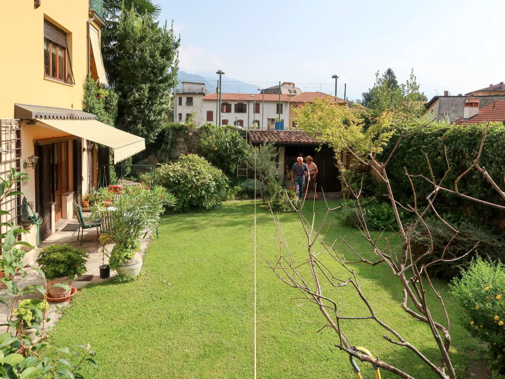 Il Giardino-Outside