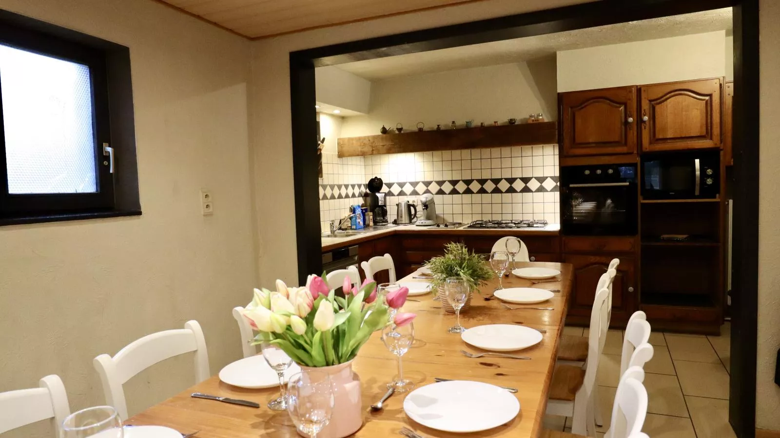 Tchénas-Dining room