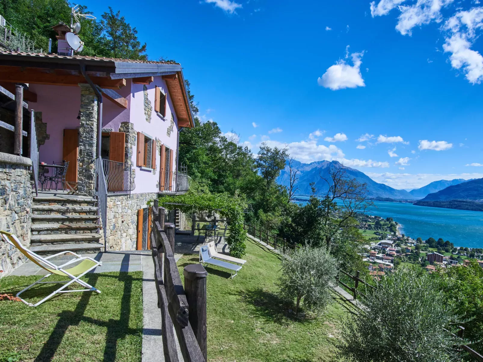 Residenza La Sassicaia-Outside