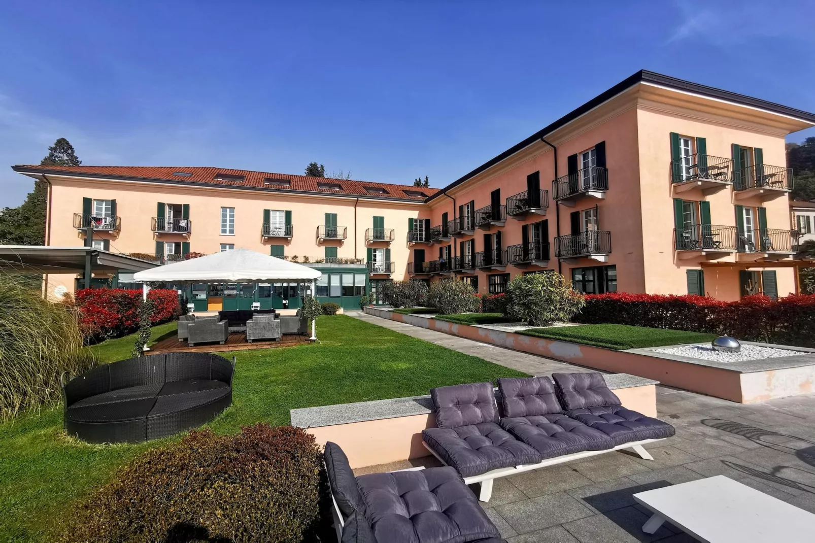 Residence Antico Verbano Meina-Trilo 6-Außenbereich Sommer