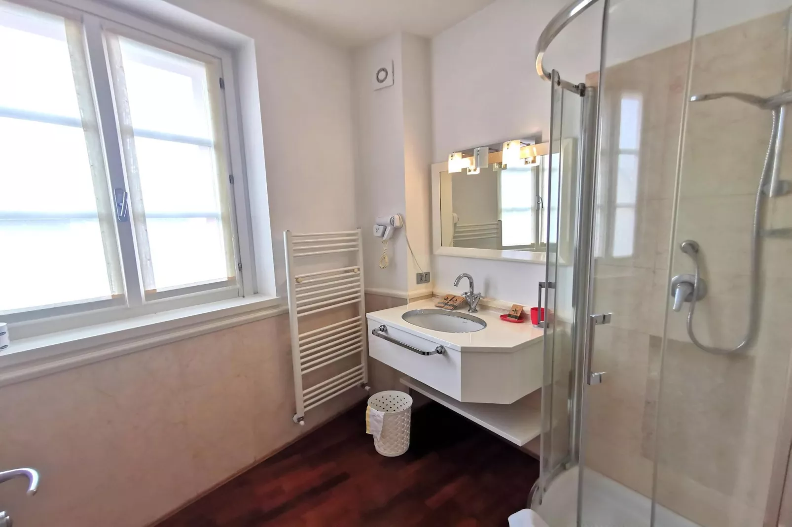 Residence Antico Verbano Meina-Trilo 6-Badezimmer