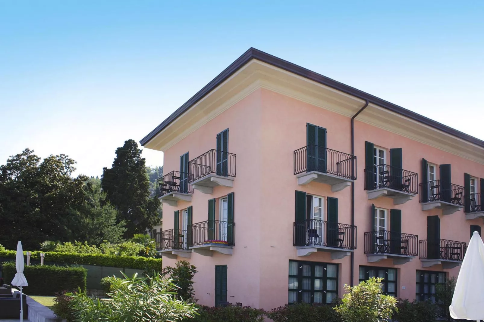 Residence Antico Verbano Meina-Trilo 6-Außenbereich Sommer