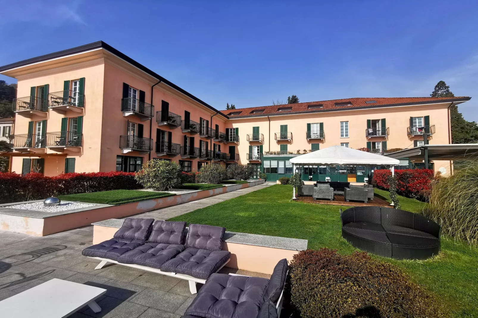 Residence Antico Verbano Meina-Trilo 6-Außenbereich Sommer