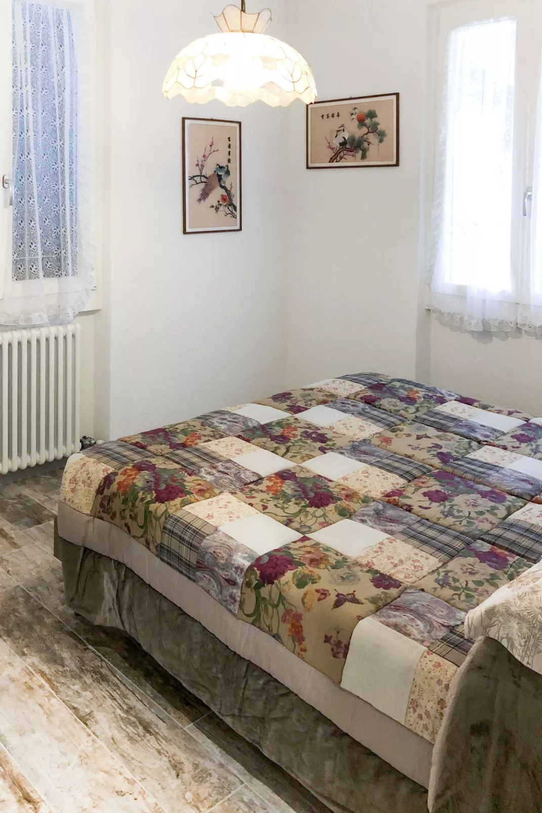 Letizia (DGO232)-Inside