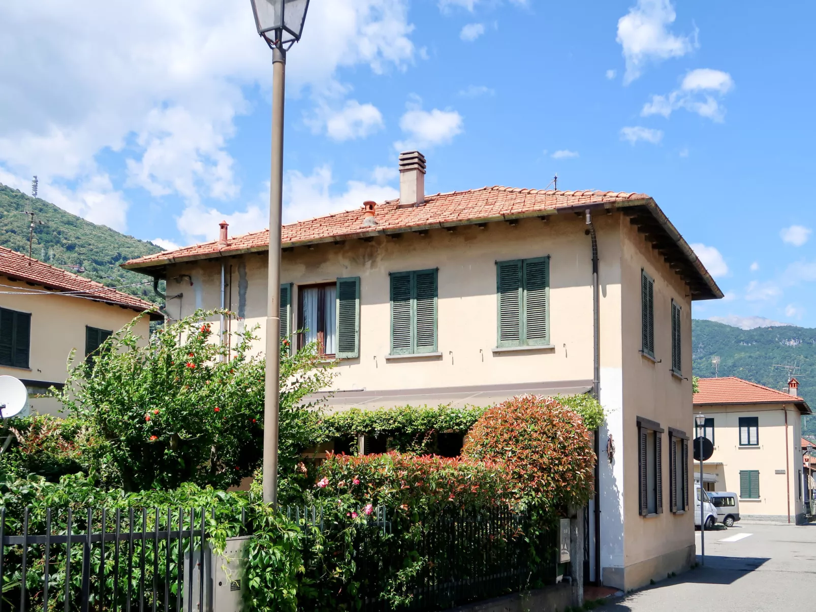 Letizia (DGO232)-Outside