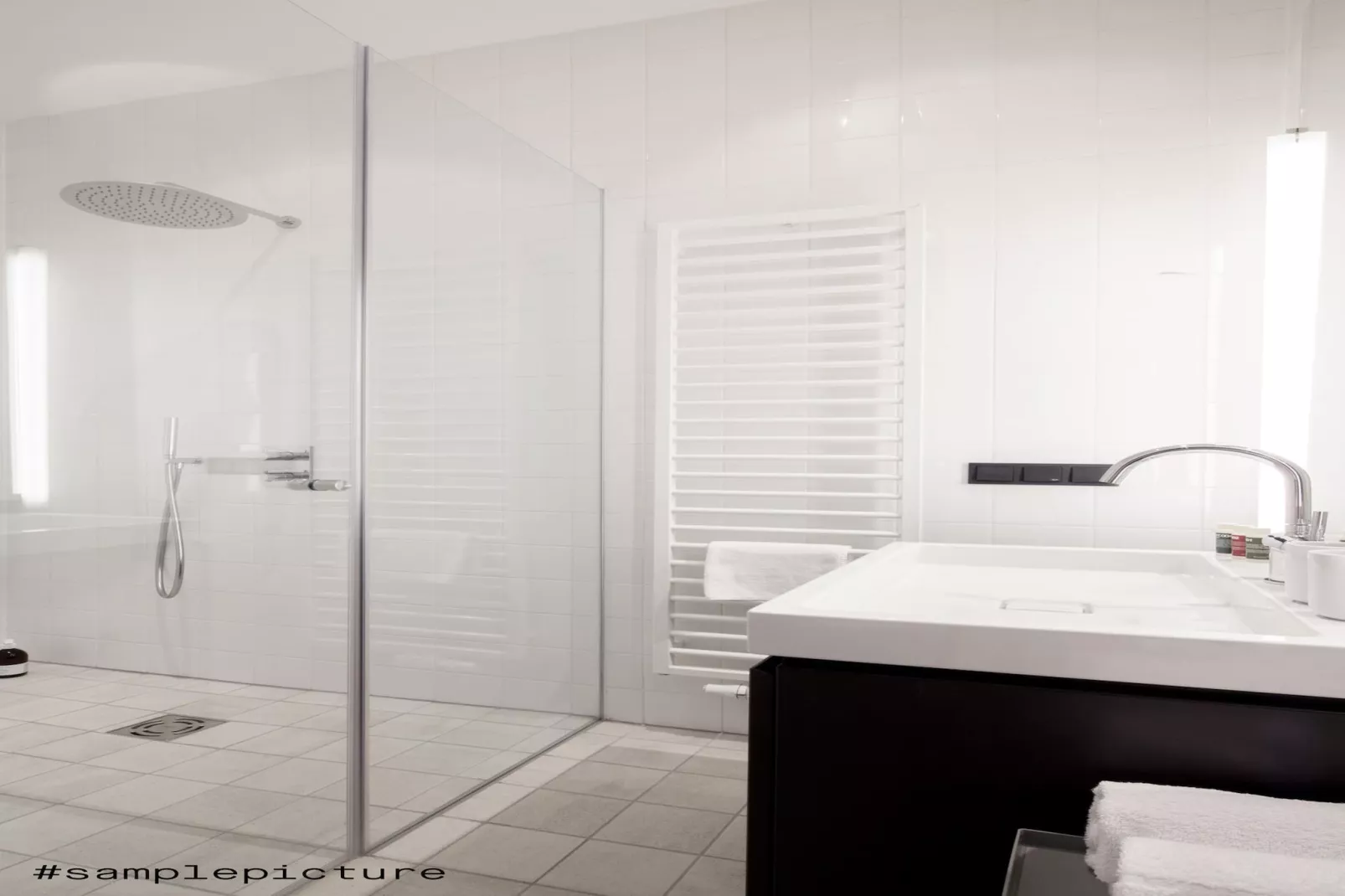 URBANAUTS Studios Fillgrader - 2 Personen-Bathroom