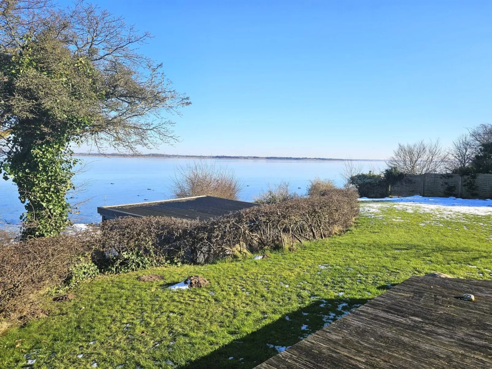 "Titta" - 10m to the inlet-Outside