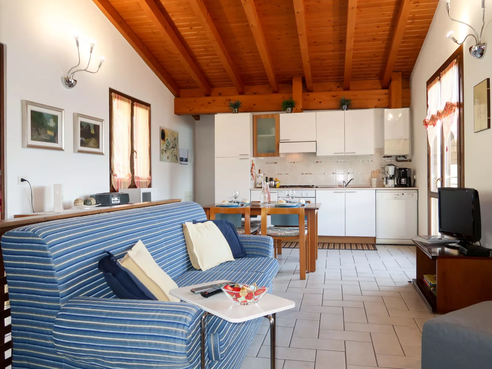 Bellavista (GRV240)-Inside