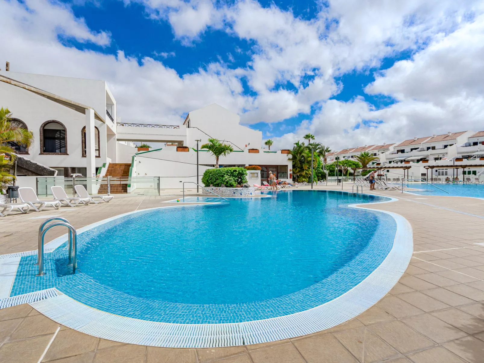 Parque Don Jose Poolside Retreat-Outside