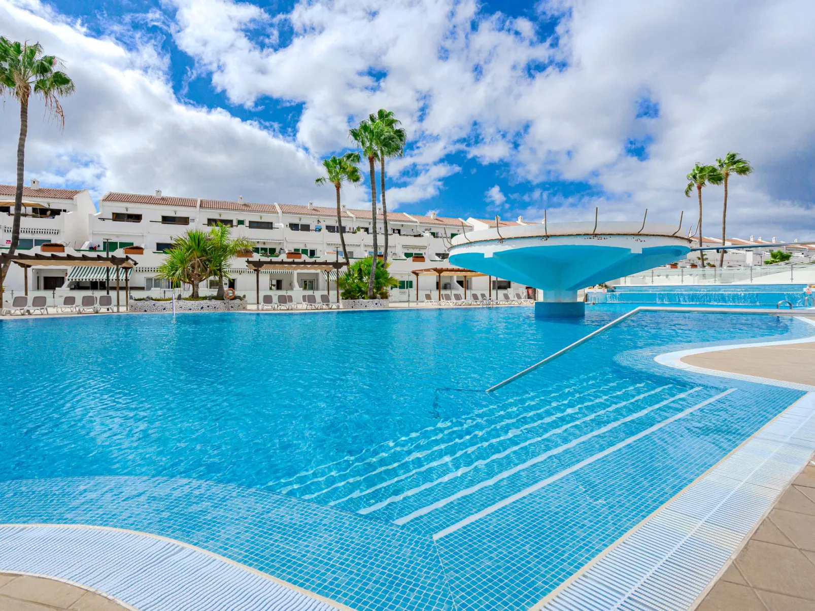 Parque Don Jose Poolside Retreat-Outside
