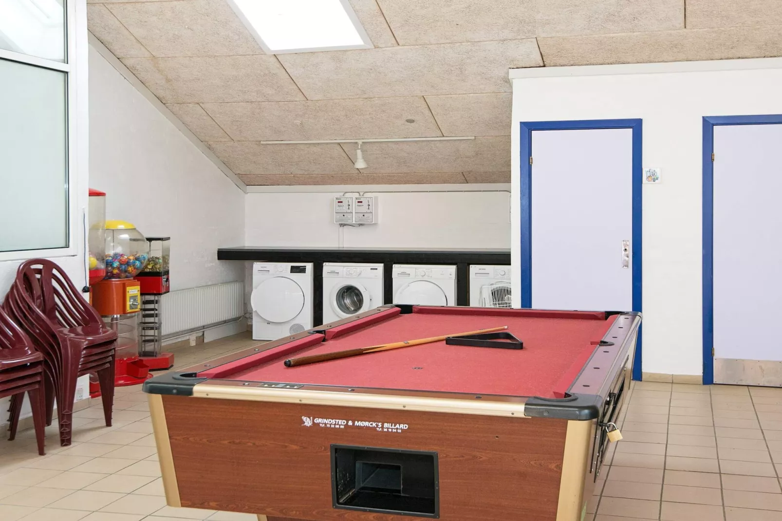 3 room,2 levels,dishwasher-Not tagged