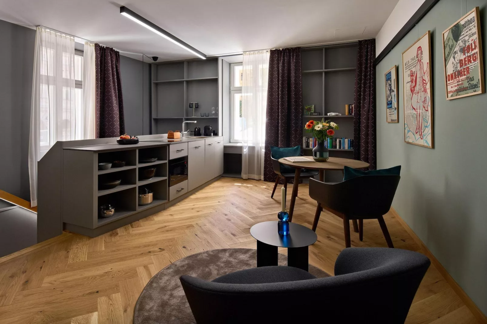 URBANAUTS Studios Fillgrader - 1Person-Living room