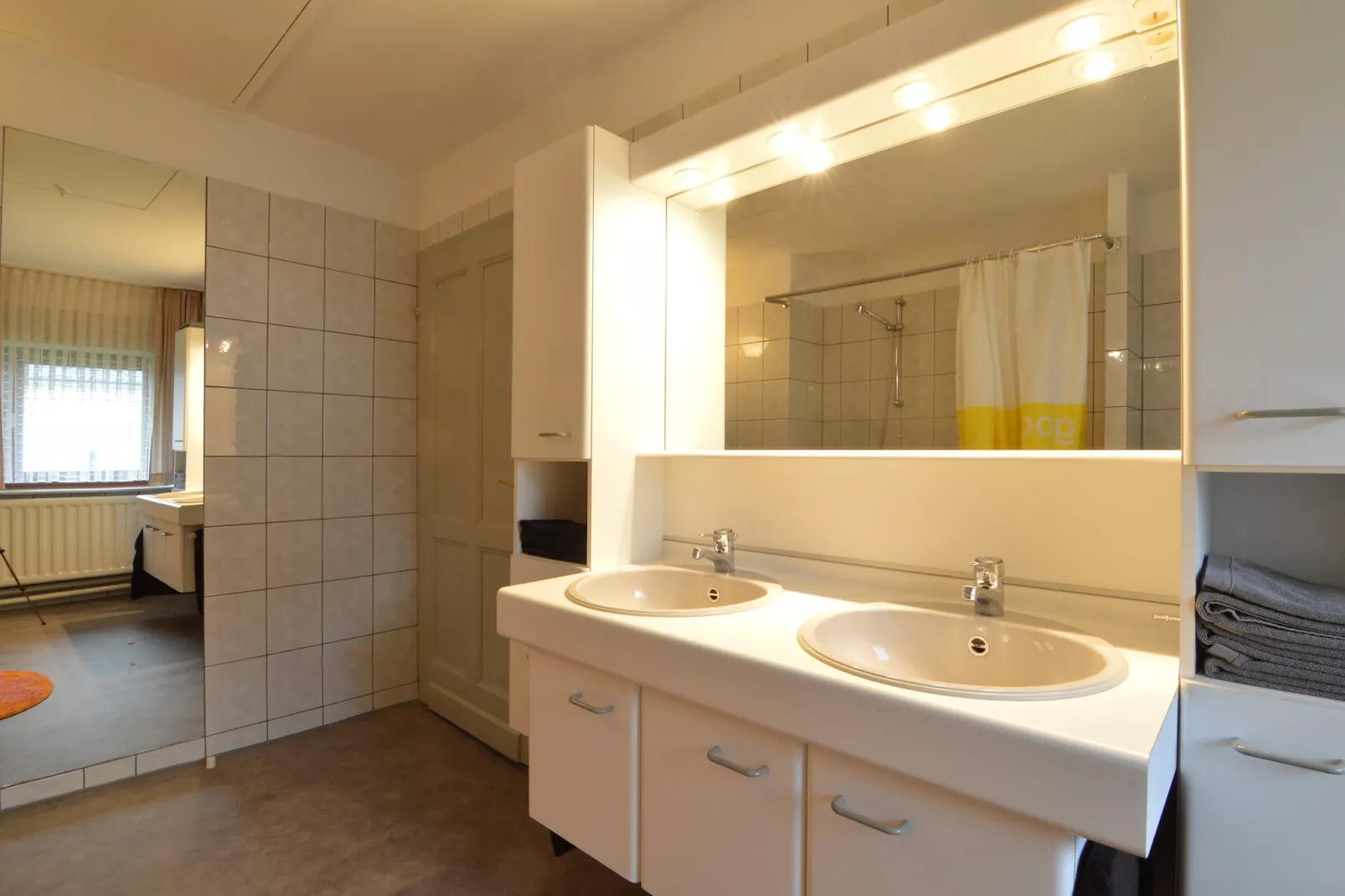 Haus Päsch nahe See mit beheiztem Whirlpool/Sauna-Salle de bain