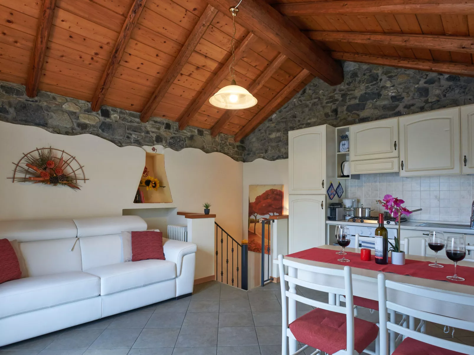 Pieve (GRV102)-Inside