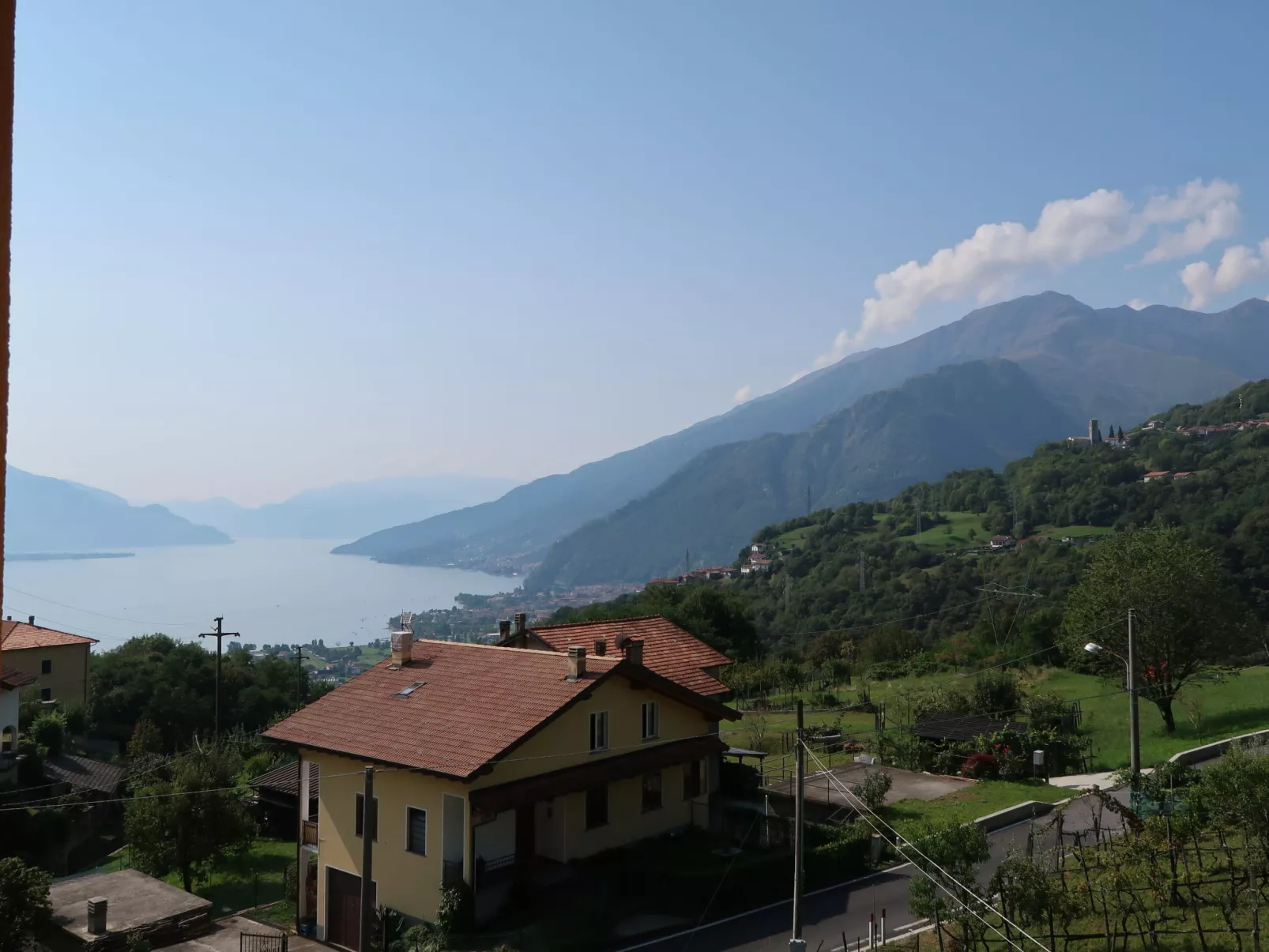 Gialla-Outside