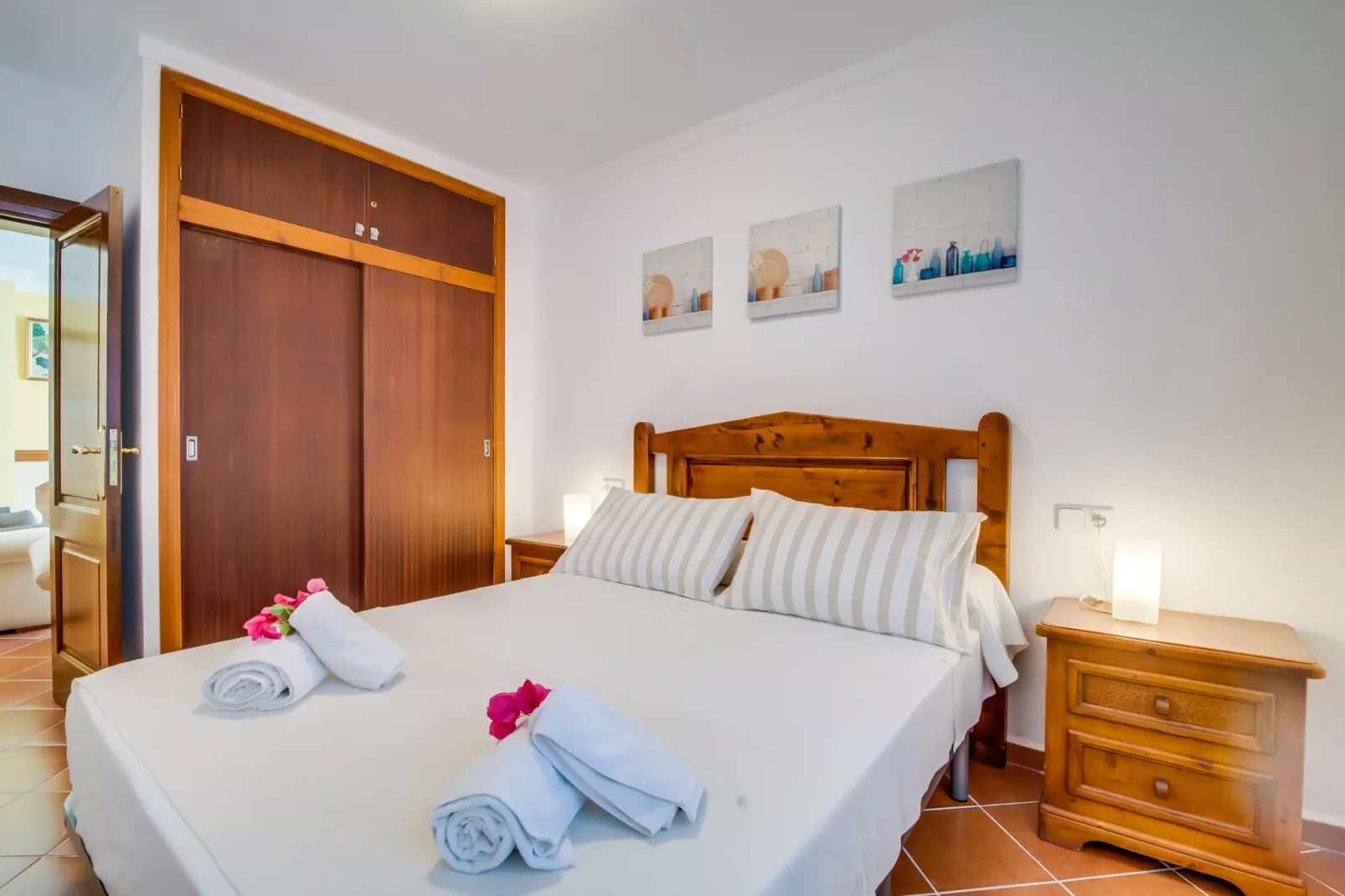 Can Jaume-Bedroom
