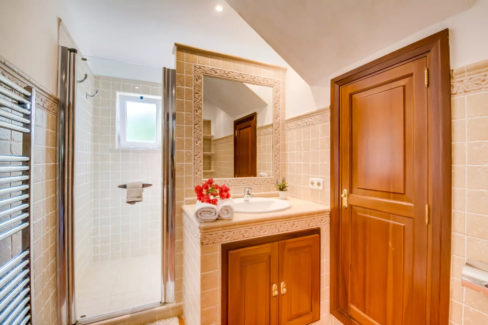 Can Jaume-Bathroom