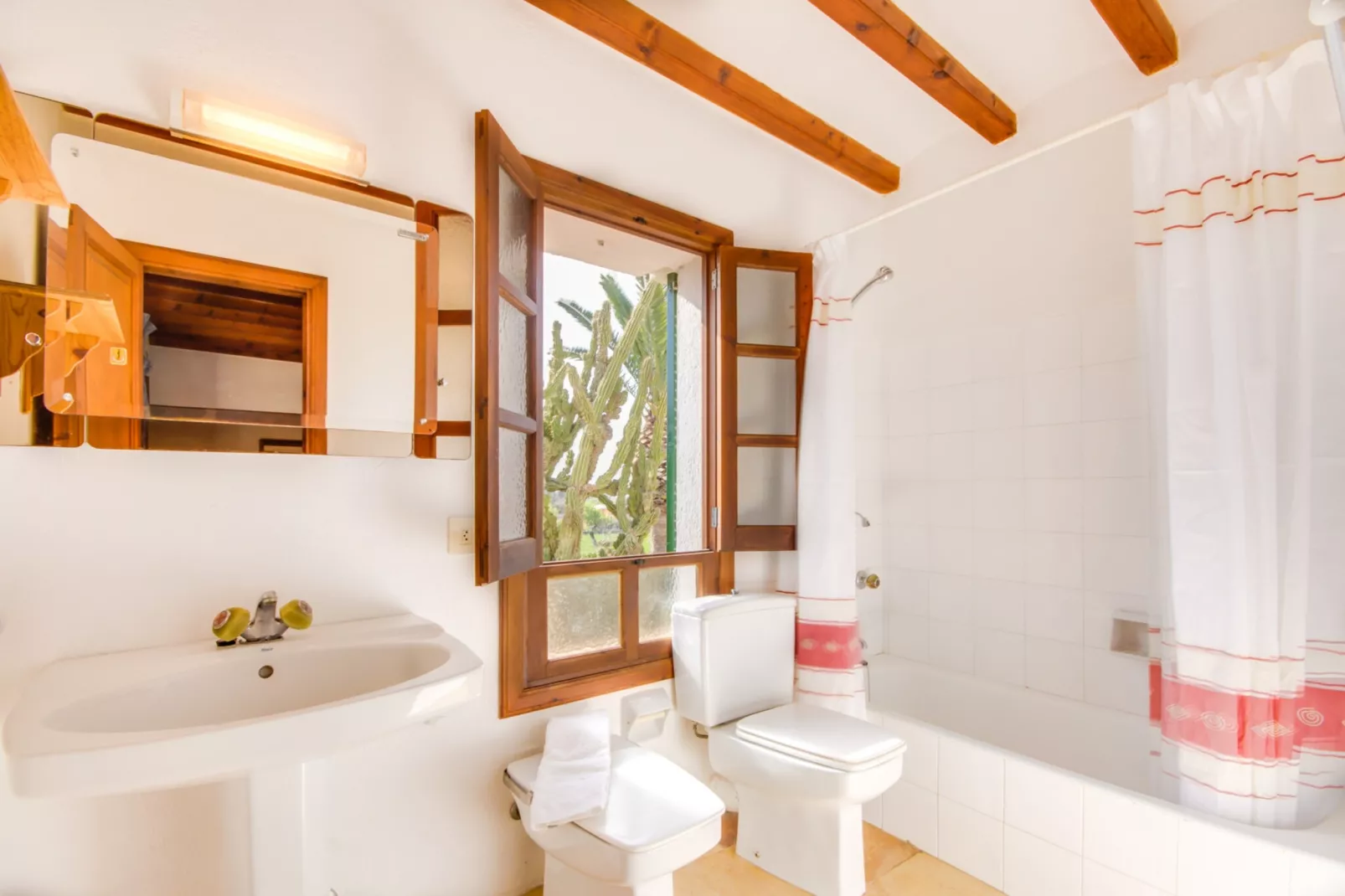 Can Comaro-Bathroom