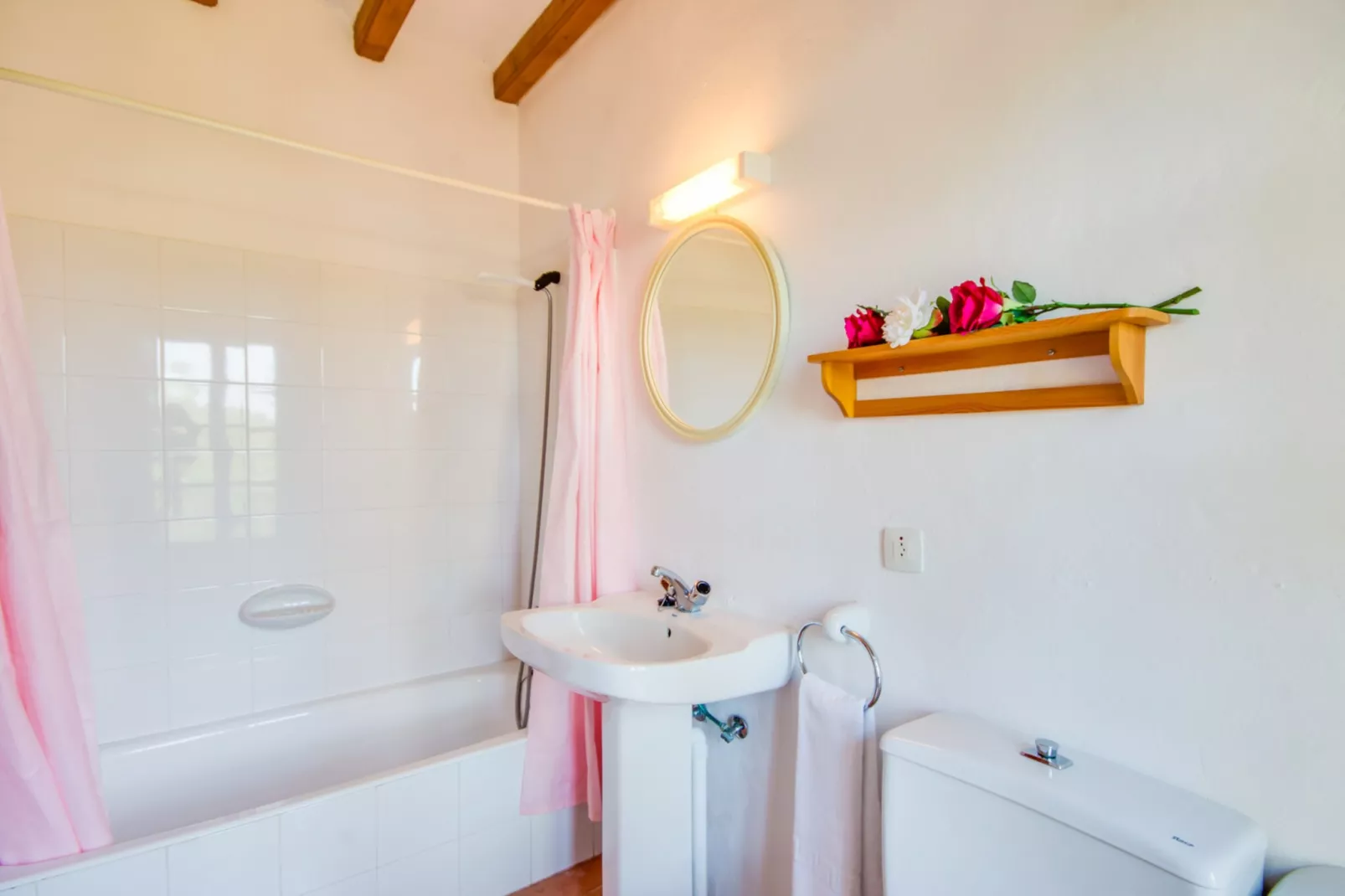Can Comaro-Bathroom